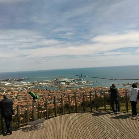 Rez De Jardin 38M² A Sete Avec Vue Mer Et Parking Prive - Fr-1-472A-129 *