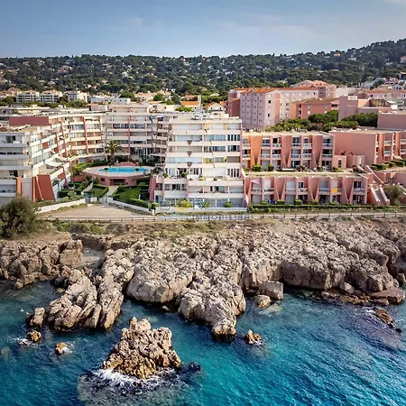 Rez-de-jardin A Sete: 2 Pieces, Piscine, Parking, Terrasse - Fr-1-472a-129 شقة