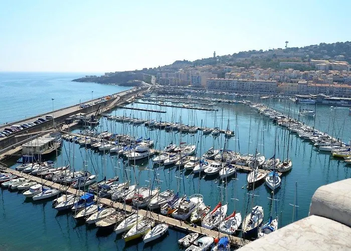 דירה Rez De Jardin 38M² A Sete Avec Vue Mer Et Parking Prive - Fr-1-472A-129