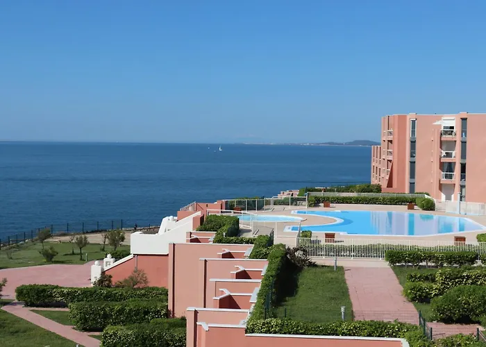 Rez De Jardin 38M² A Sete Avec Vue Mer Et Parking Prive - Fr-1-472A-129 *